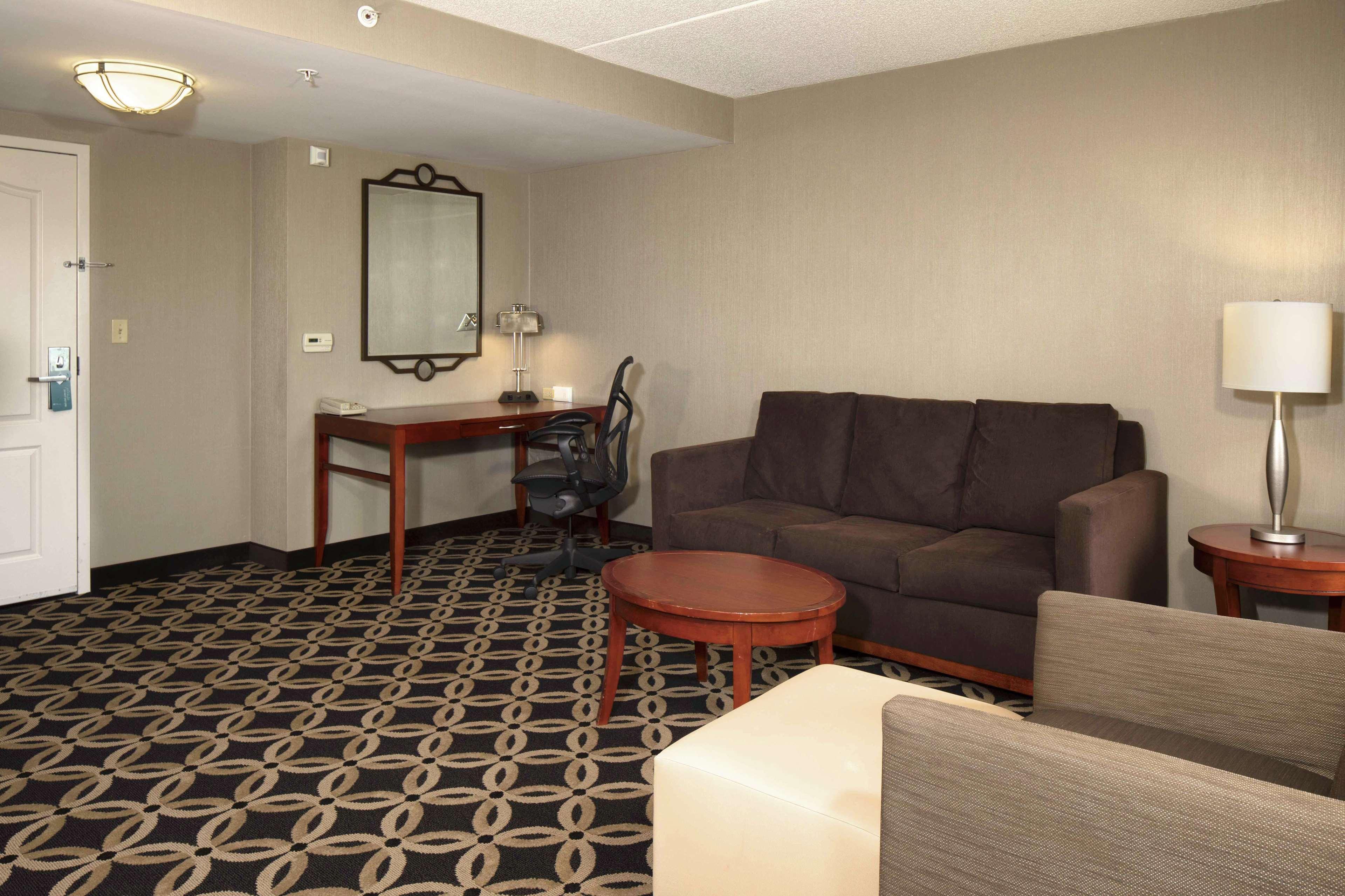 Hilton Garden Inn Auburn Riverwatch Ngoại thất bức ảnh
