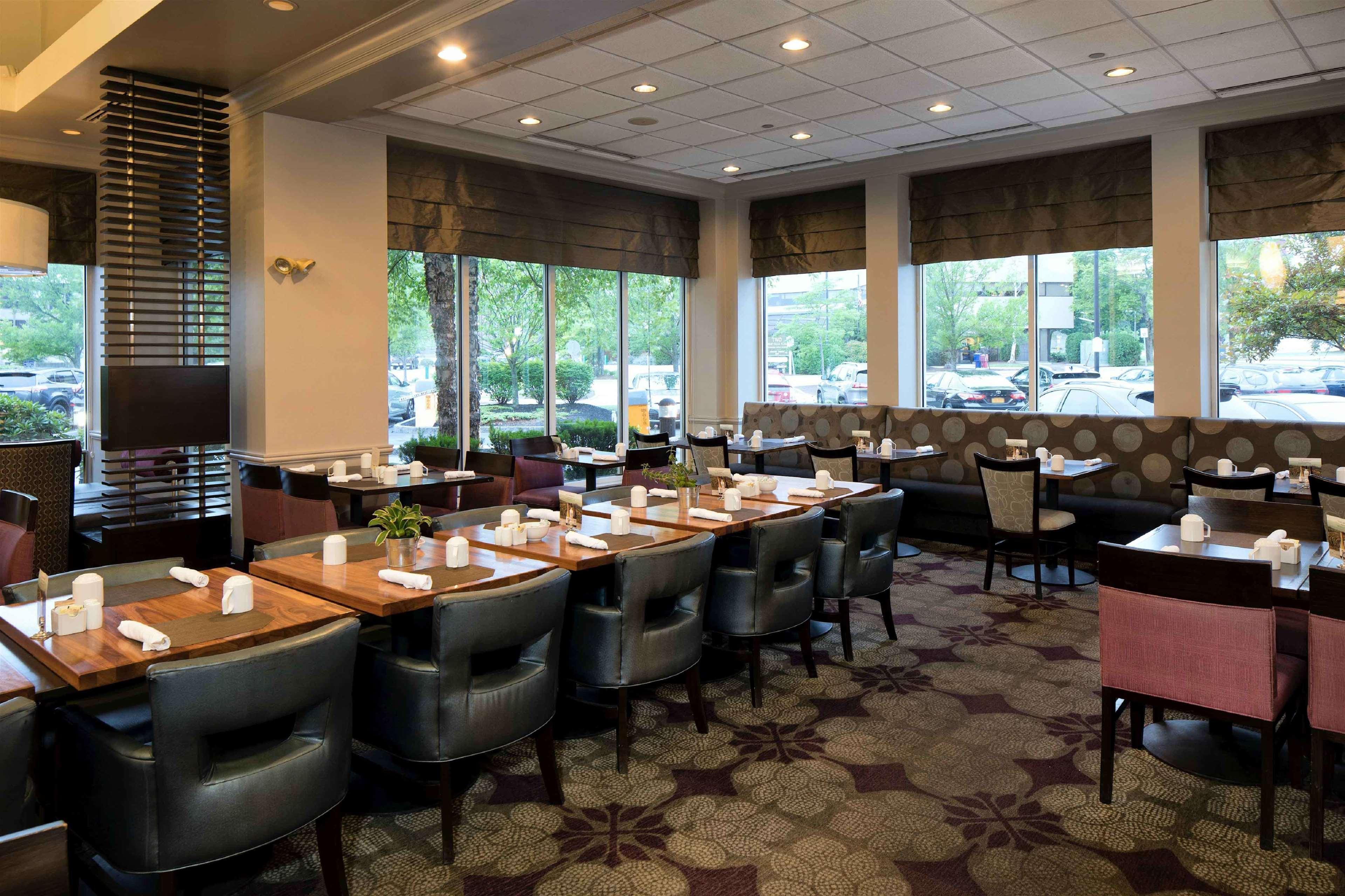 Hilton Garden Inn Auburn Riverwatch Ngoại thất bức ảnh