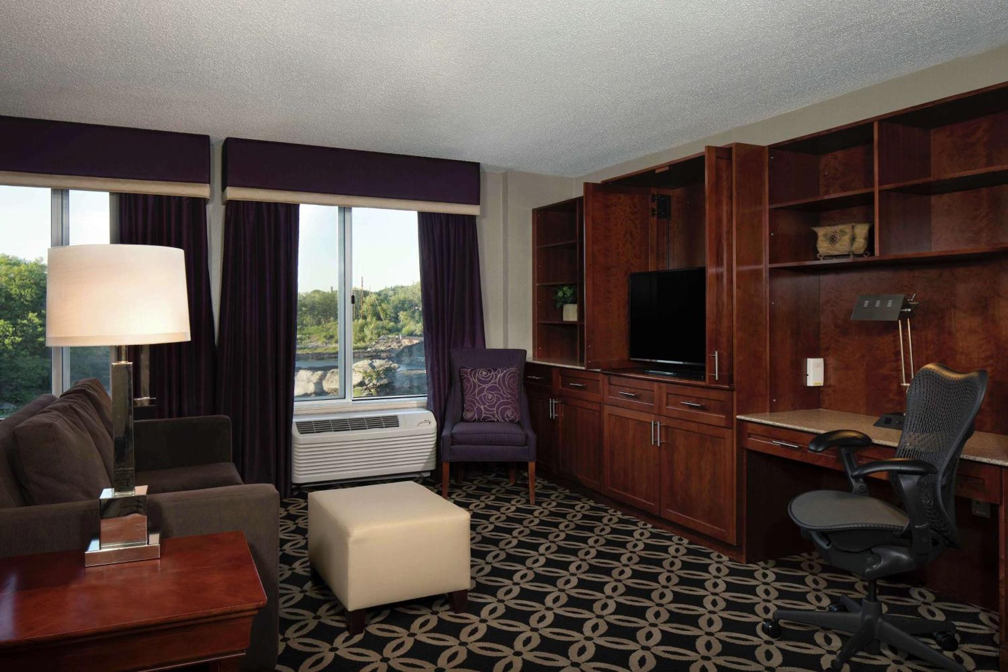 Hilton Garden Inn Auburn Riverwatch Ngoại thất bức ảnh