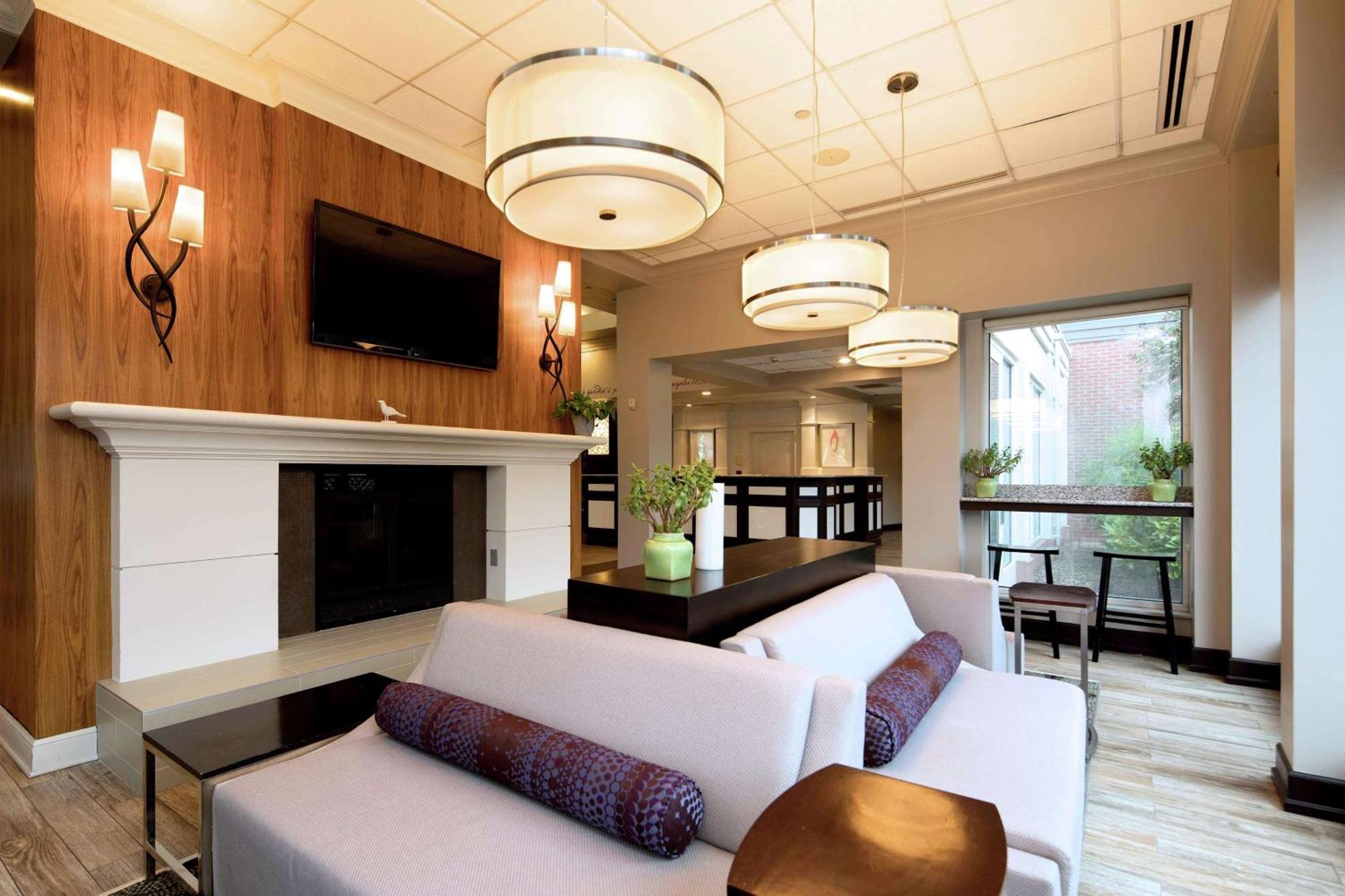 Hilton Garden Inn Auburn Riverwatch Ngoại thất bức ảnh